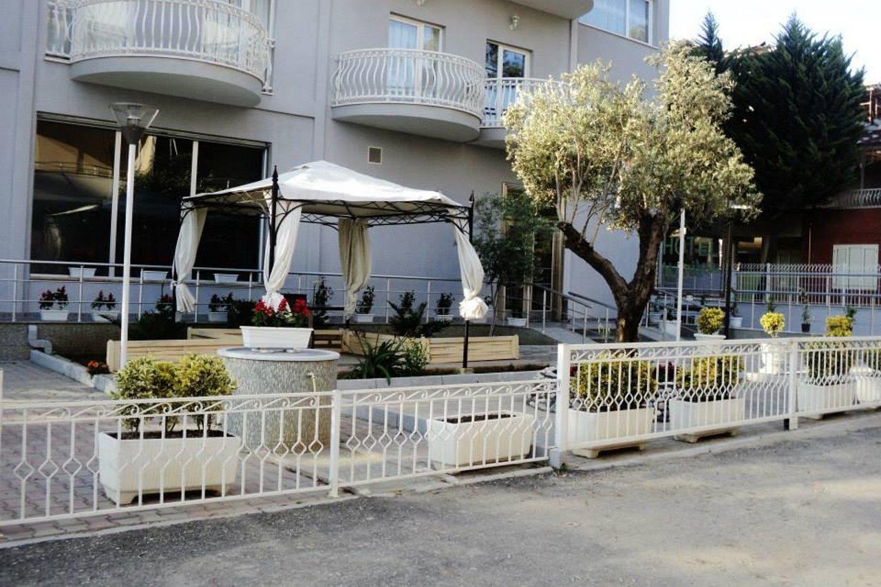 Hotel Marika Golem  Extérieur photo
