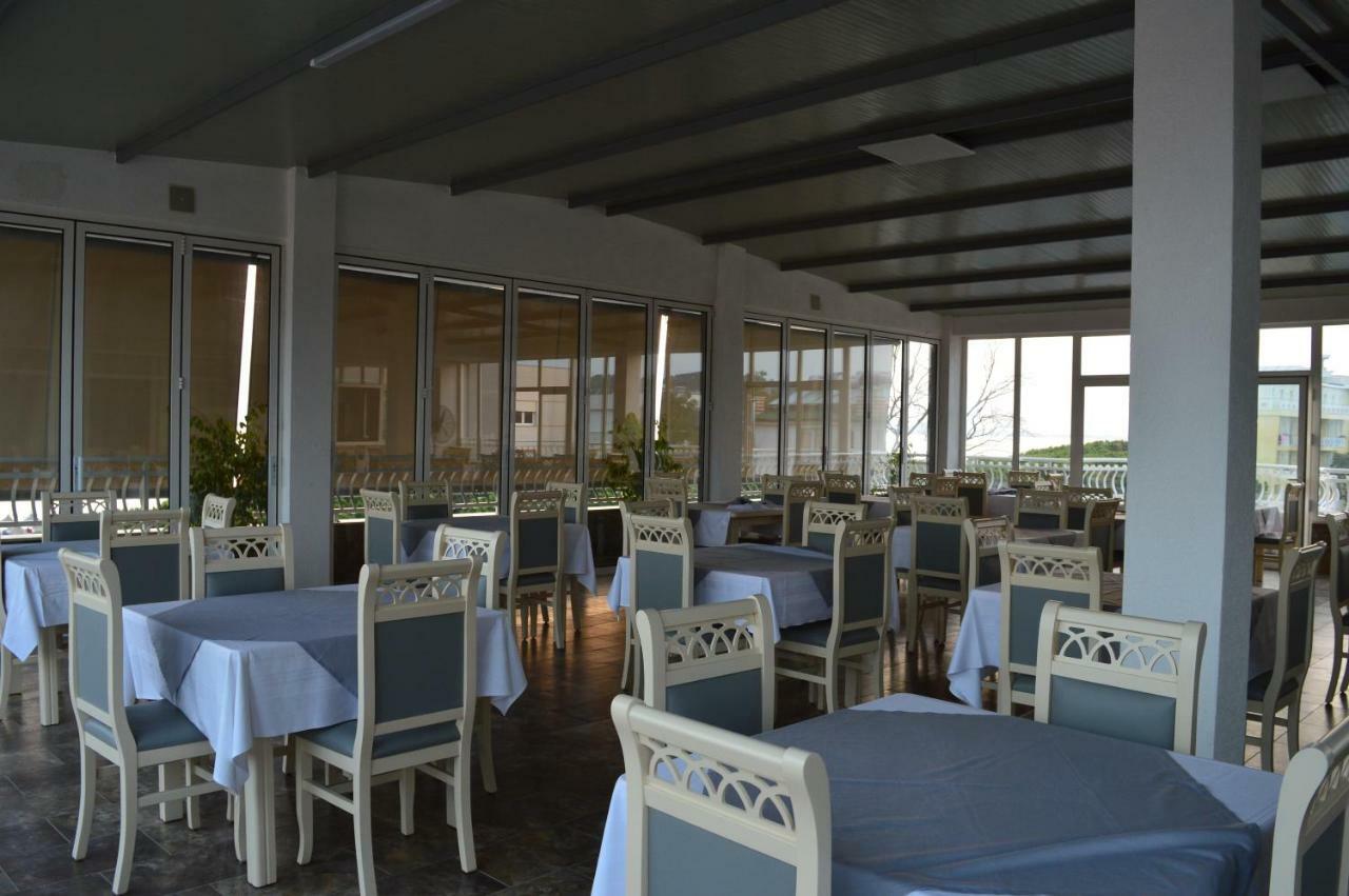 Hotel Marika Golem  Extérieur photo